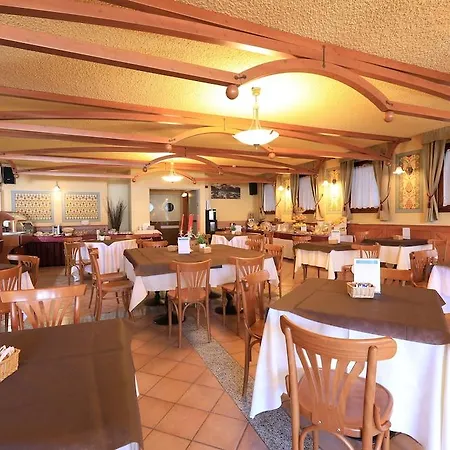 Feriested & Palace 3*