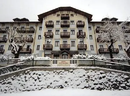 & Palace