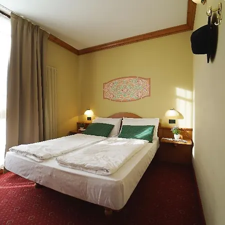 & Palace Resort 3*