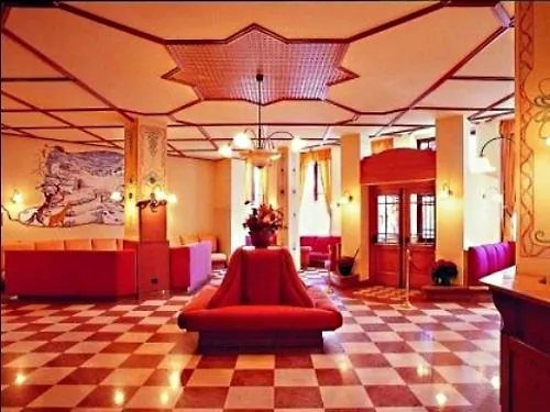 بيت للعطل & Palace 3*
