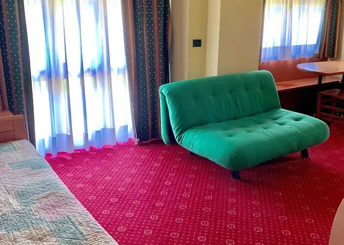 & Palace 3* بونتي دي لينيو